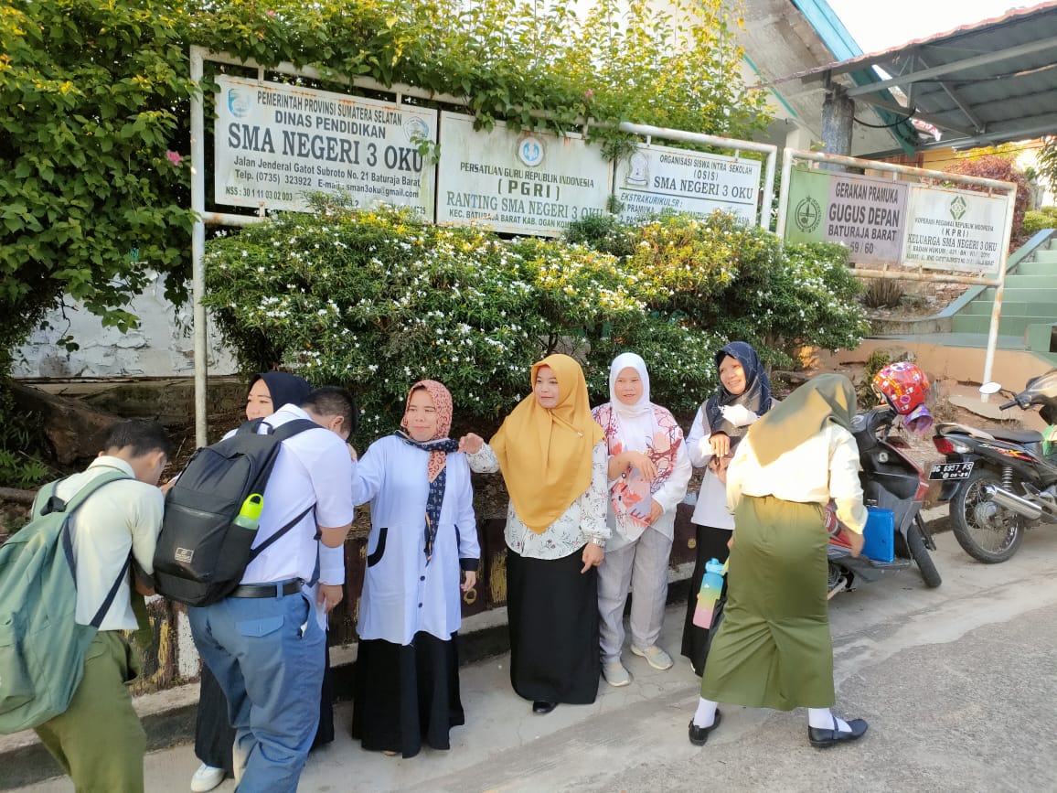 SMAN 3 OKU "Jangan pernah berhenti belajar, karena ilmu adalah investasi terbaik untuk masa depanmu."